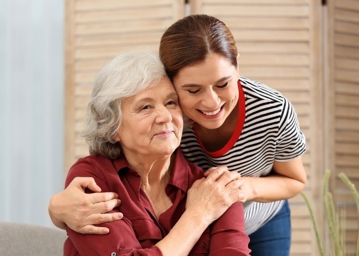 6-reasons-why-you-should-become-a-live-in-caregiver